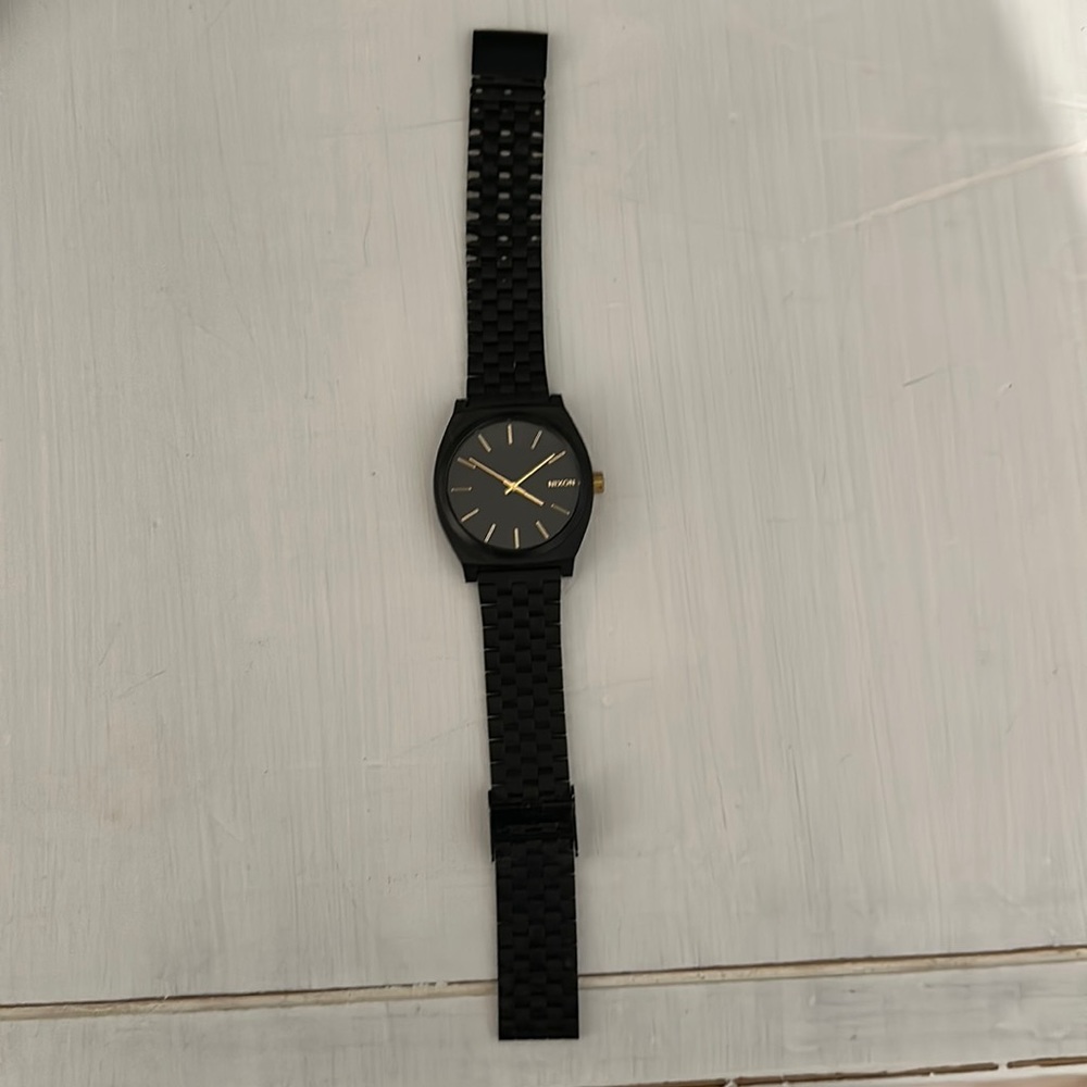 Women’s Nixon metal watch band